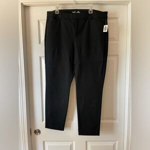 New with tags Old Navy Pixie Pants